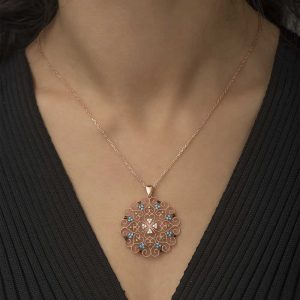 Alternative view of Gümüş Rose Etnik Desenli Madalyon Kolye