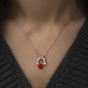 Alternative view of ​​Gümüş Rose Kırmızı Gül Kolye