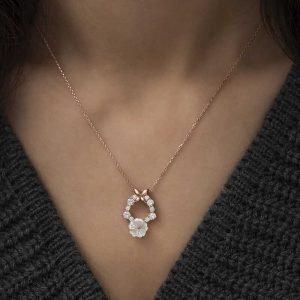 Alternative view of Gümüş Rose Bahar Çiçeği Kolye