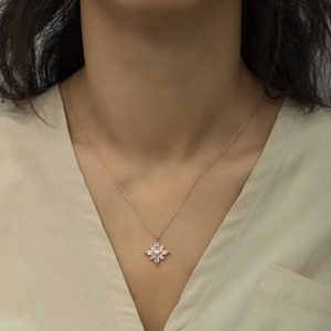 Alternative view of Gümüş Rose Pembe Taşlı Umut Çiçeği Kolye