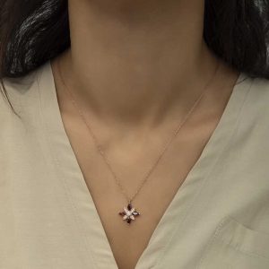 Alternative view of Gümüş Rose Kırmızı Taşlı Umut Çiçeği Kolye