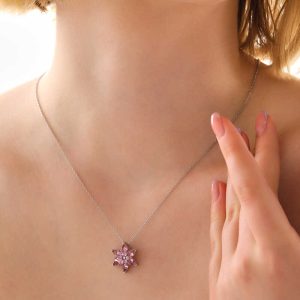 Alternative view of Gümüş Pembe Lotus Çiçeği Kolye