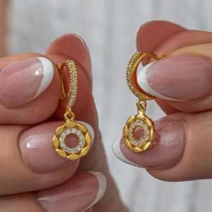 Alternative view of Gümüş Sallantılı Gold Halka Kadın Küpe